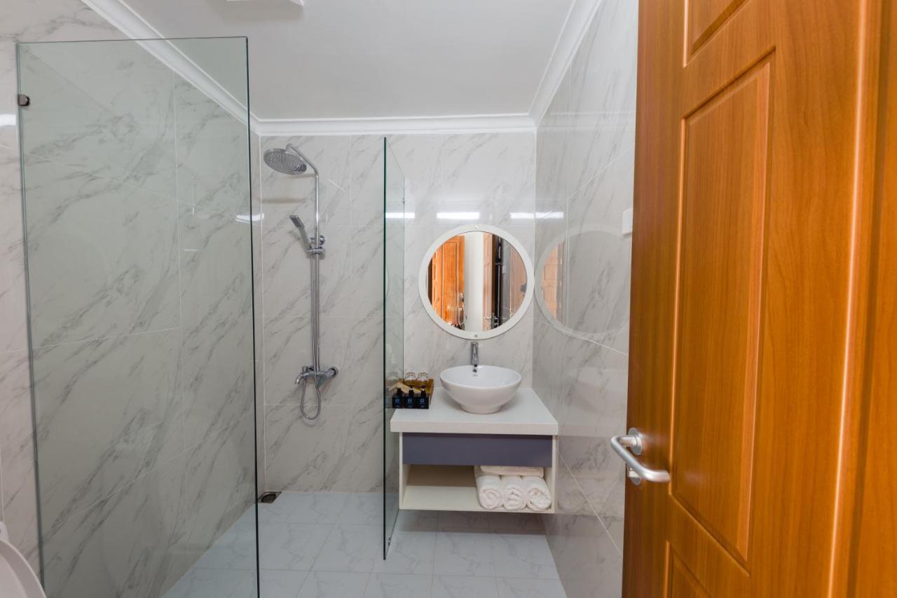 Avon Hotel Hue Zewnętrze zdjęcie