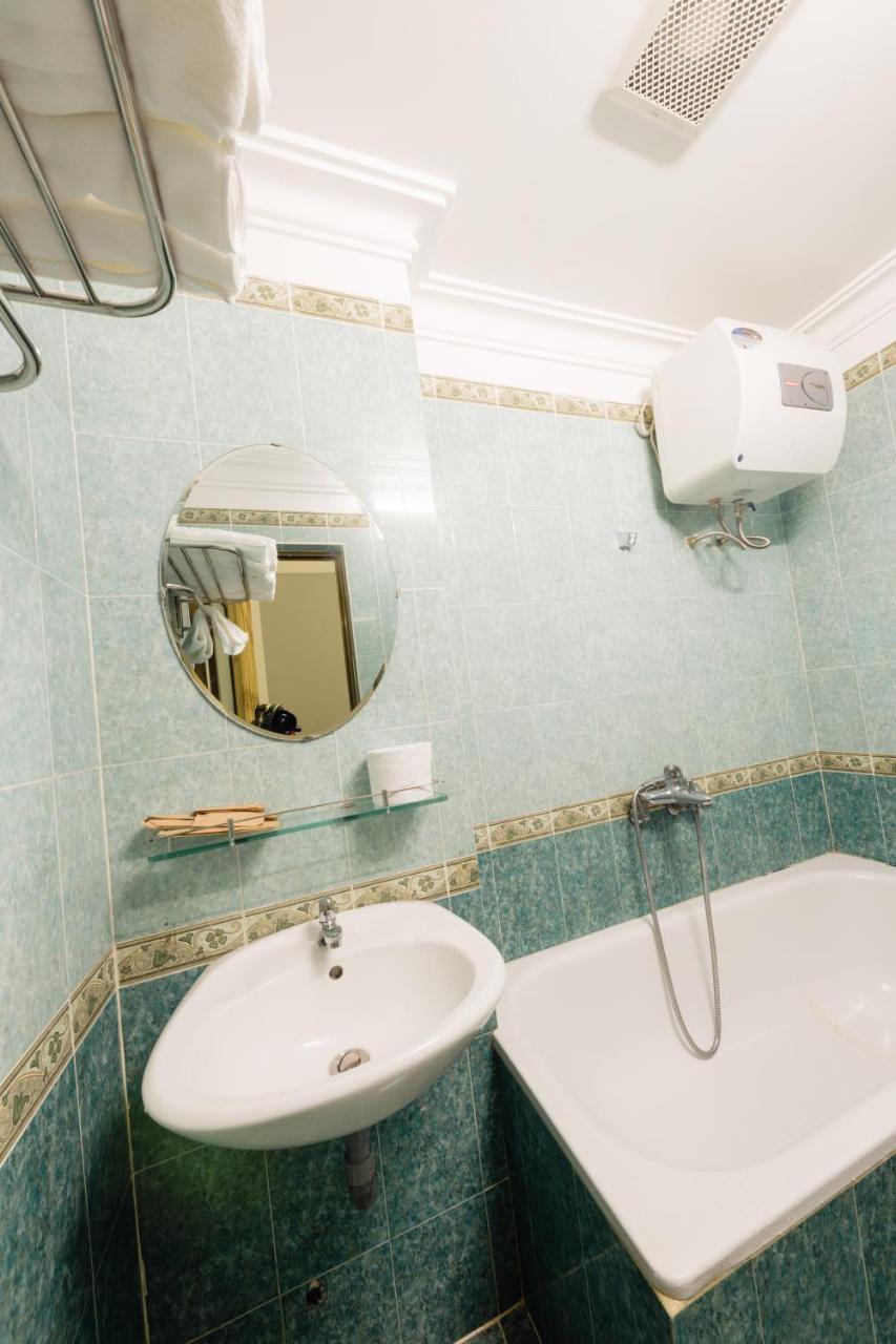 Avon Hotel Hue Pokój zdjęcie